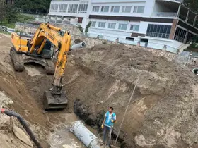 Burhaniye’de sezon öncesi Ören Plajında alt yapı çalışmalarına başlandı
