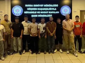 Bursa’da kaçak göçmen operasyonu: 11 kişi yakalandı, 1 şüpheli gözaltında
