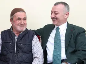 Büyükakın’dan Cavit dedeyi sevindiren sürpriz
