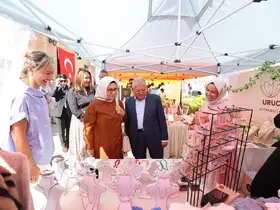 Büyükkılıç, Tasarımcı Kadınlar Etkinliği’nde girişimci kadınlarla bir araya geldi
