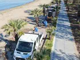 Büyükşehir ekipleri Sevgi Yolu’nu temizledi
