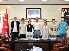 Büyükşehir’den YKS’de dereceye giren öğrencilere ödül
