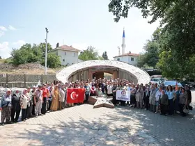 Büyükşehir’in gezi programıyla kadınlar Denizli’yi keşfediyor

