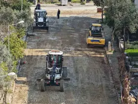 Büyükşehir’in yol yenileme çalışmaları sürüyor
