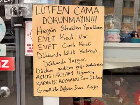 Cam silmekten yorulan kadından hem güldüren hem düşündüren bilgilendirme
