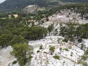 Çameli’de dolu yağışında seralar ve tarlalar saniyeler içinde beyaza büründü
