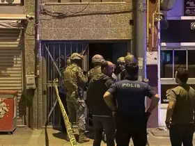 Çatıdan çatıya dolaştı, polisi saatlerce uğraştırdı
