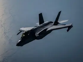 CENTCOM: "ABD güçleri, 3 gemiyi etkisiz hale getirdi ve 2 gemiye çıktı"
