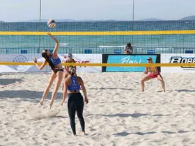 Çeşme’de Uluslararası Grand Slam Plaj Voleybolu heyecanı başladı
