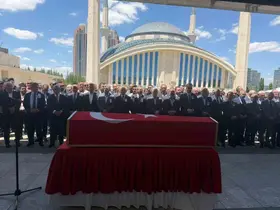 CHP Genel Başkanı Kılıçdaroğlu, Emekli Hava Savunma Albayı Türeli’nin cenaze törenine katıldı
