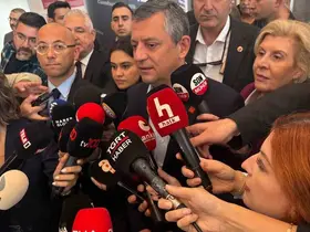 CHP Genel Başkanı Özel: "CHP birlik ve beraberlik içinde ne hastalandı, ne güç kaybetti"
