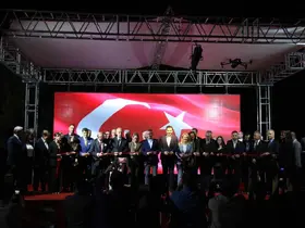 CHP Genel Başkanı Özel, Uşak Belediyesi Ferdi Zeyrek Amfi Salonu açılışına katıldı
