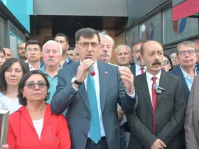 CHP Kütahya Teşkilatı’nda toplu istifa: 3 belediye başkanı ile birlikte Yeni Parti’ye katıldı

