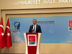 CHP Sözcüsü Sarı: "Mansur Bey, CHP’nin kurumsal kimliğinin içinde siyaset yapmaya karar vermiş durumdadır"
