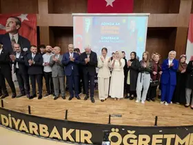 CHP ve YRP’den ayrılan 100 kişi AK Parti’ye katıldı