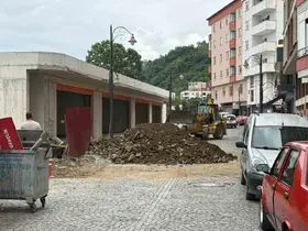 CHP’den ayrıldılar, parti tabelasını çöpe attılar