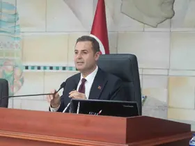 CHP’li Akın’dan "AK Parti’ye geçiyor" iddialarına cevap
