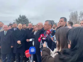 CHP’nin eski Genel Başkanı Deniz Baykal mezarı başında anıldı
