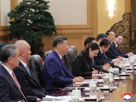 Çin Devlet Başkanı Jinping, Kuzey Kore lideri Kim Jong-Un ile görüştü

