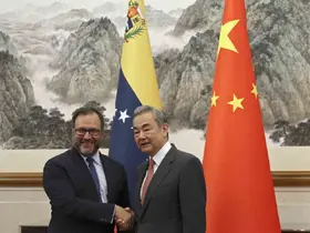 Çin’den Venezuela’ya destek
