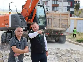 Çivril TOKİ’ye konforlu ulaşım için ilk adım
