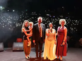 Çivril’de festival coşkusu Ayşe Dinçer ile yaşandı
