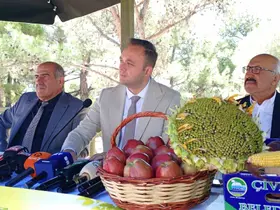 Çivril’de festival zamanı: Elma, kültür ve sanat buluşuyor
