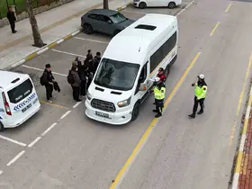Çorum’da okul servislerine dron destekli denetim
