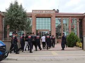Çorum’da yasa dışı bahis ve kumar operasyonu: 8 tutuklama
