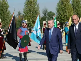 Cumhurbaşkanı Erdoğan, Almanya Başbakanı Merz’i resmi törenle karşıladı
