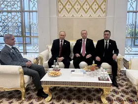 Cumhurbaşkanı Erdoğan'dan Türkmenistan'da 3'lü zirve