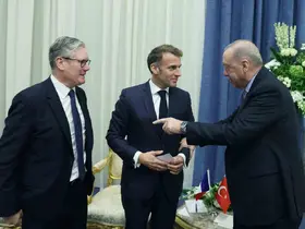 Cumhurbaşkanı Erdoğan, Fransa Cumhurbaşkanı Macron ile görüştü
