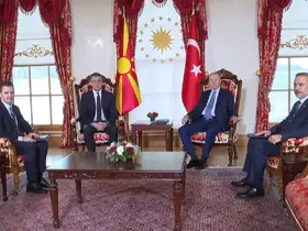 Cumhurbaşkanı Erdoğan, Kuzey Makedonya Başbakanı Mickoski’yi kabul etti
