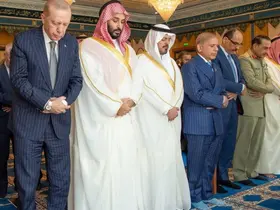 Cumhurbaşkanı Erdoğan, Mekke’de Selman ve Şerif ile cuma namazını kıldı
