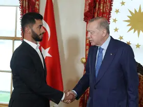 Cumhurbaşkanı Erdoğan, Oscar ödüllü Filistinli yönetmeni kabul etti