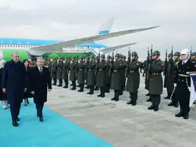Cumhurbaşkanı Erdoğan, Özbekistan Cumhurbaşkanı Mirziyoyev’i karşıladı