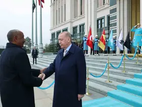 Cumhurbaşkanı Erdoğan, Sudan Egemenlik Konseyi Başkanı  el Burhan’ı resmi törenle karşıladı
