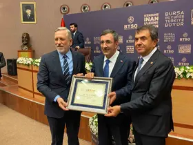 Cumhurbaşkanı Yardımcısı Yılmaz Bursa iş dünyasının temsilcileriyle bir araya geldi
