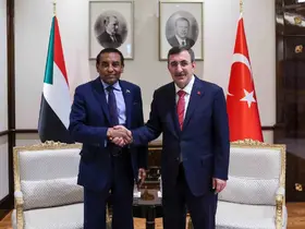 Cumhurbaşkanı Yardımcısı Yılmaz, Sudan Başbakanı İdris ile görüştü
