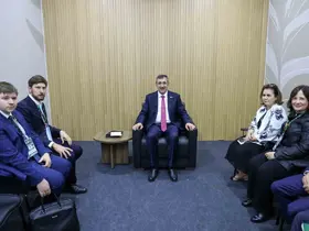 Cumhurbaşkanı Yardımcısı Yılmaz, Suriye Devlet Başkanı eş-Şara ile bir araya geldi
