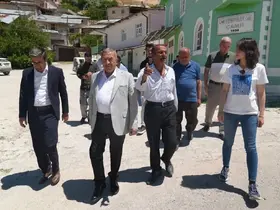 Darende’de Yenipınar Mahallesi’ne menfez, mahalle konağı ve yol yatırımı
