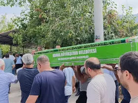 Denizde boğulan 16 yaşındaki çocuk, son yolcuğuna uğurlandı
