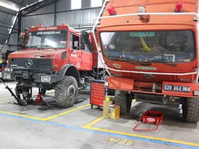 Denizli Orman Bölge Müdürlüğü atıl durumdaki araçlar ve geri dönüşüm malzemelerini kullanarak ateş savaşçılarının konforunu yükseltiyor
