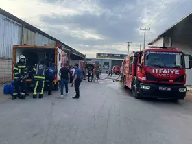 Denizli’de kırpıntı deposunda çıkan yangın yoğun müdahaleyle kontrol altına alındı
