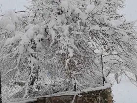 Denizli’nin yüksek kesimleri baharda beyaza büründü
