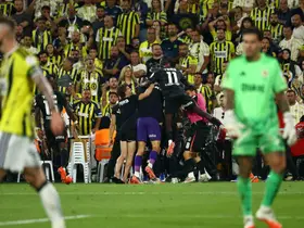 Derbide kazanan Beşiktaş puanını 9’a çıkardı
