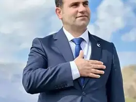 Derecik Belediye Başkanı Hasan Dinç’in başkanlığı düştü
