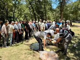 Dereoba köyü hayrı yapıldı
