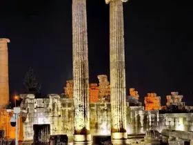 Didim Apollon Tapınağı, gece de ziyaret edilebilecek
