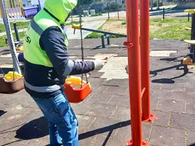 Didim’de parklar çocuklar için yenilendi
